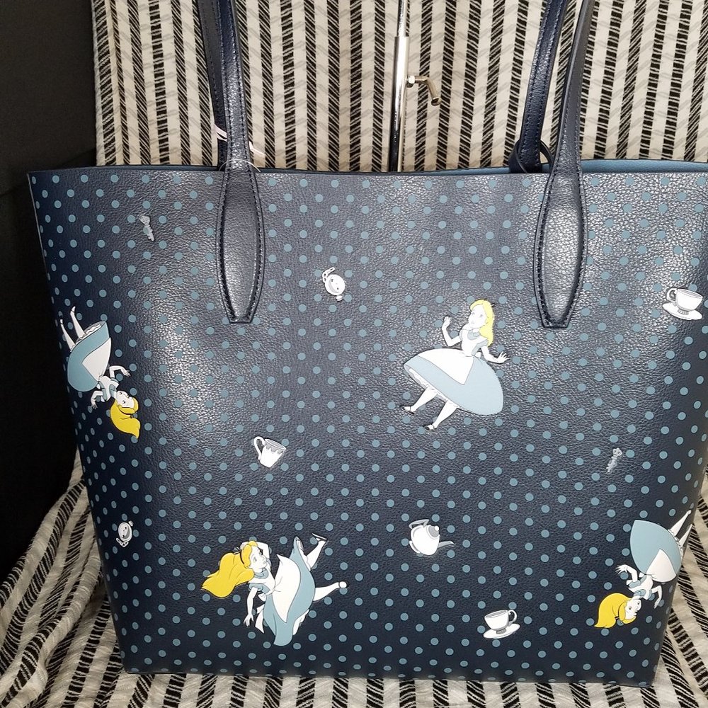 MAKE AN OFFER kate spade alice polka dot white reversible tote blue new with tag - Picture 6 of 7